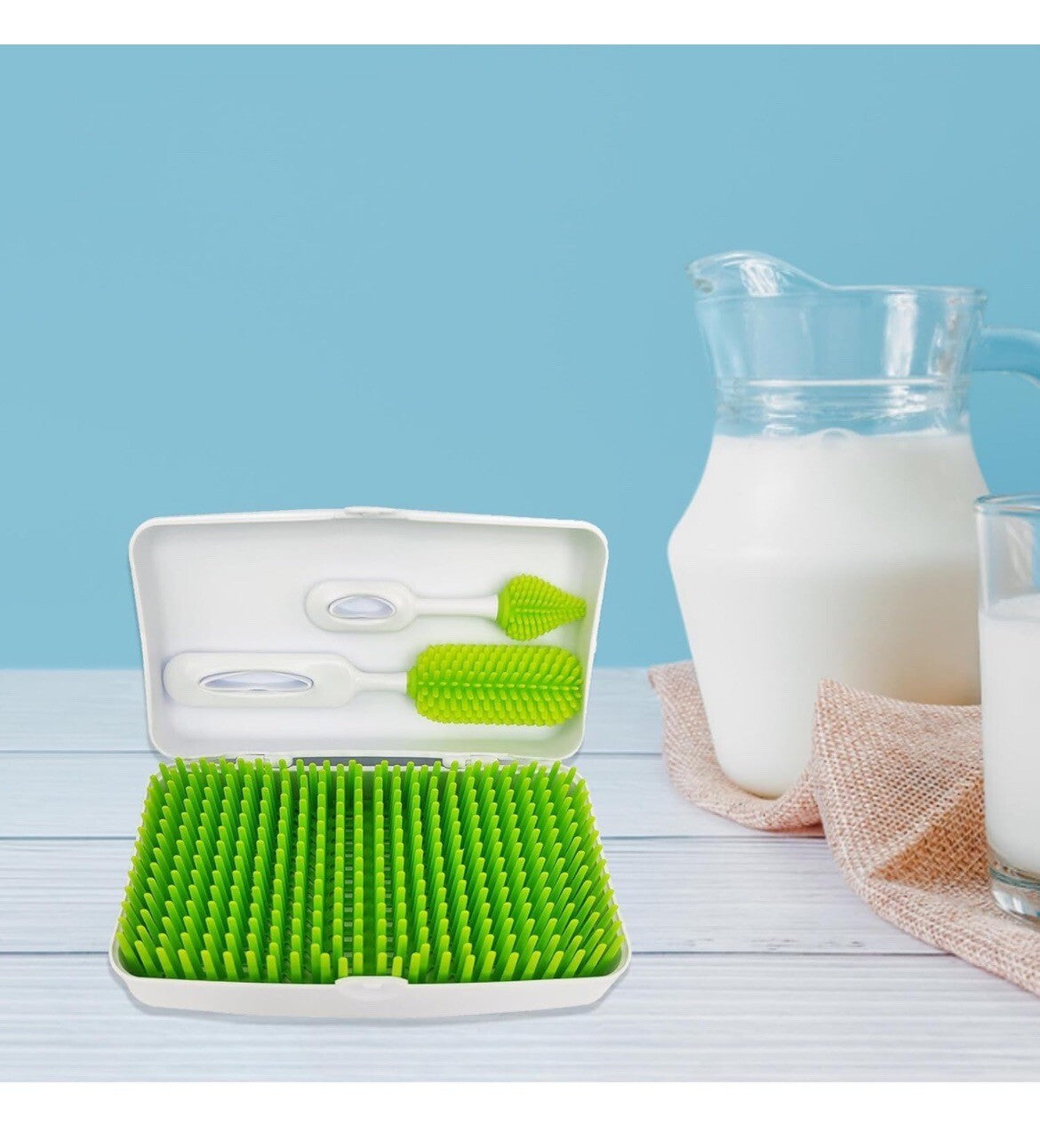 Premium Travel Green Baby Bottle Drying Rack & Cleaning Brushes ~ in Travel Case