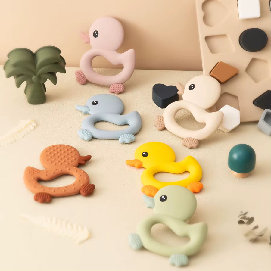 1PCS Baby Teether Toys Cartoon Duck Silicone Teether for Baby BPA Free Teething Chewing Toys Soft Teether Baby Accessories